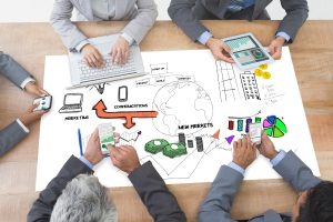 נכס דיגיטלי או דרופשיפינג איזה מודל עסקי יותר רווחי ב 2025